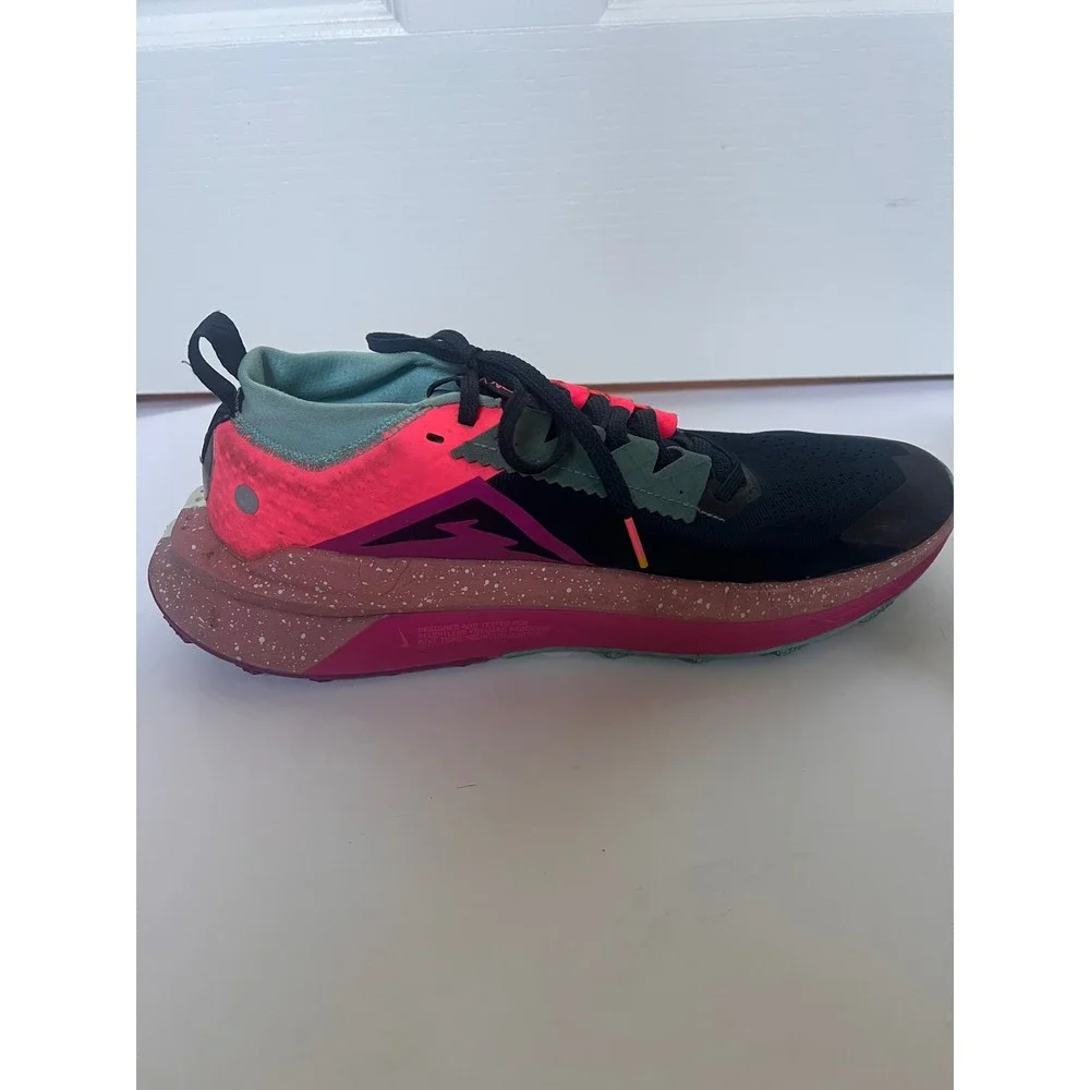 Nike Zegama 2 Trail Running Shoes Mens 11 Black Bright Mandarin FD5190-400